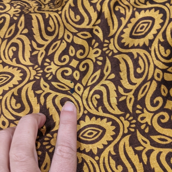 Silk blend wrap skirt (one size) - Picture 2 of 7